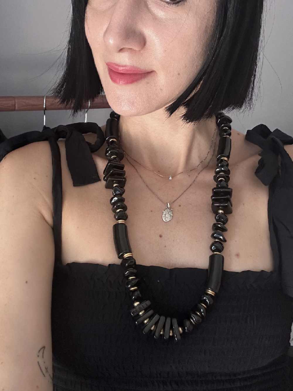 Collana lunga pietre nere