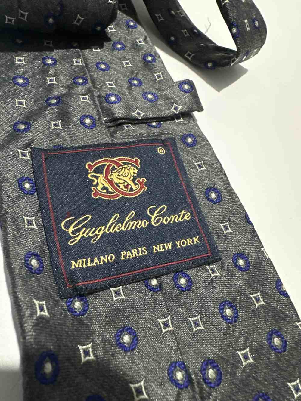 Cravatta grigia