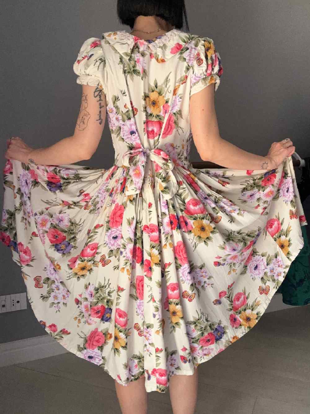 Abito panna con fiori