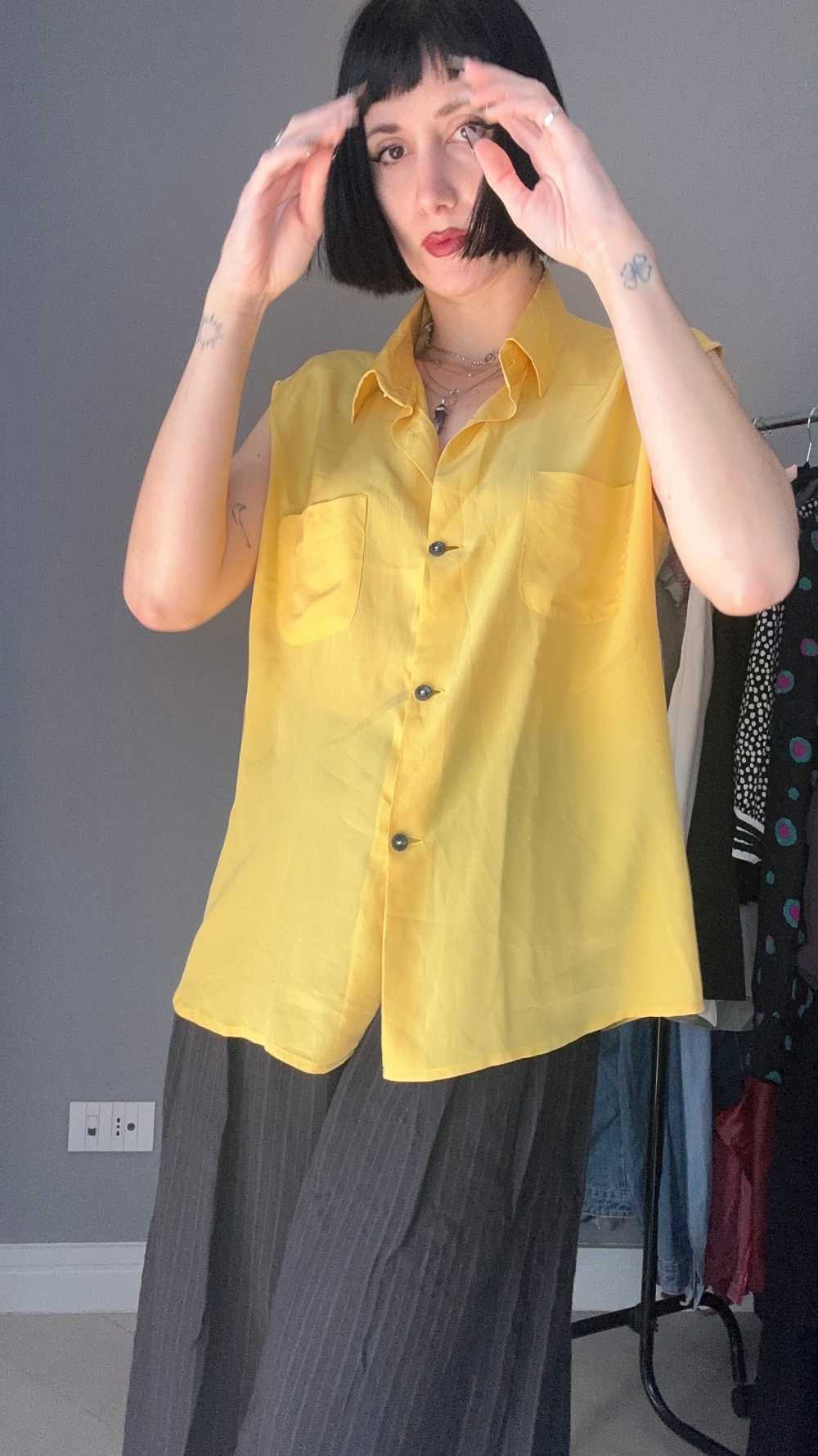 Top seta giallo