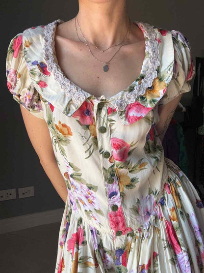 Abito panna con fiori