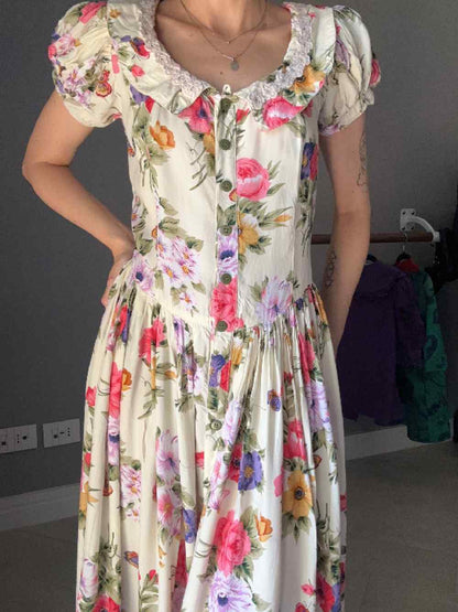 Abito panna con fiori