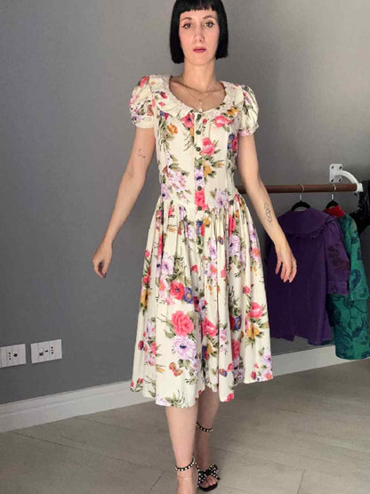 Abito panna con fiori