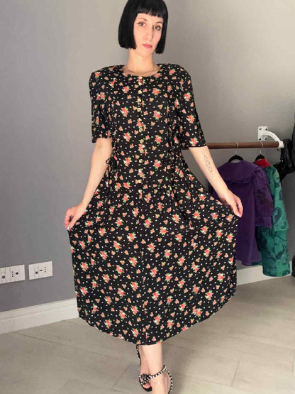 Abito nero floreale