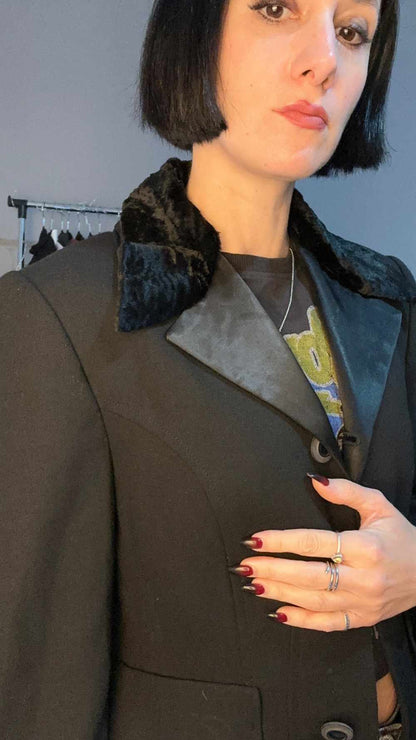 Blazer con collo in pelliccia
