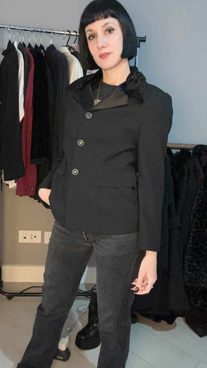 Blazer con collo in pelliccia