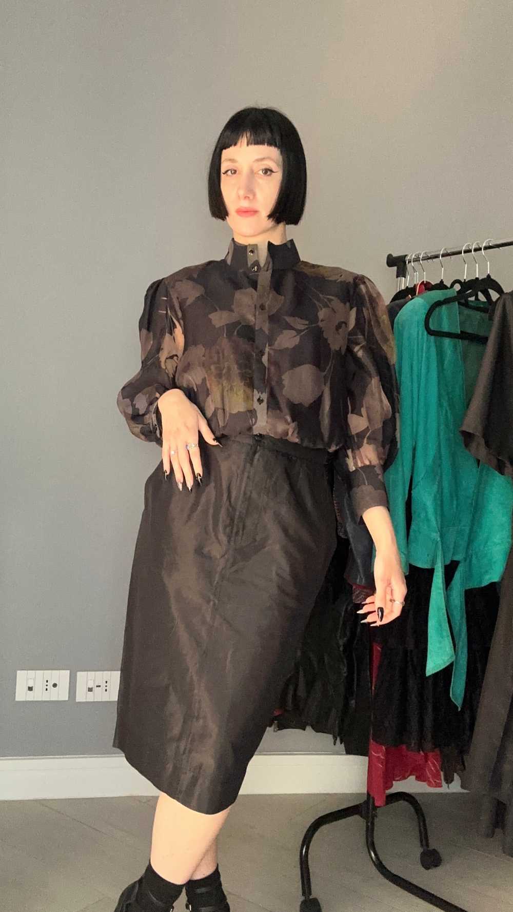 Camicia dark flowers