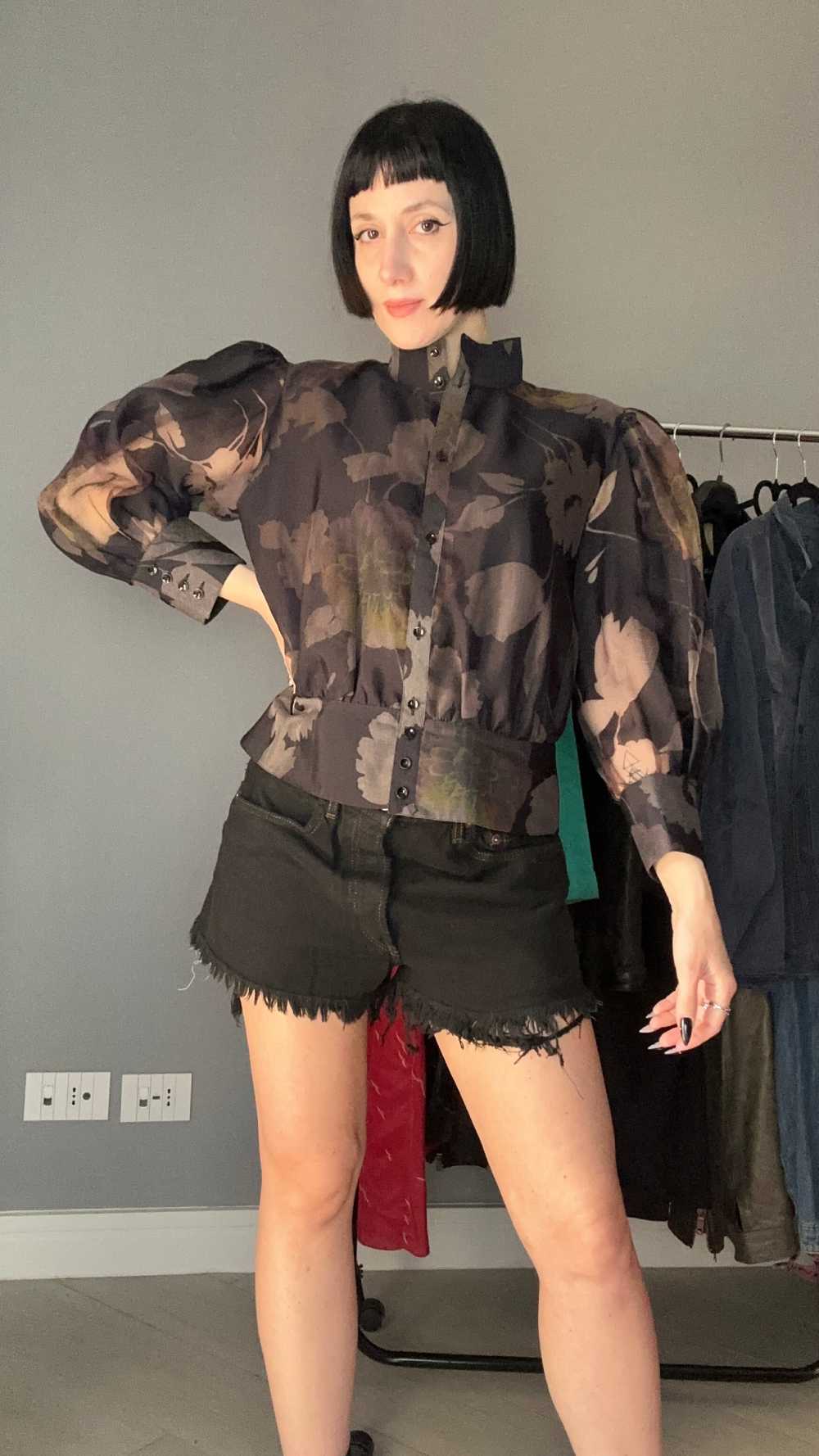 Camicia dark flowers