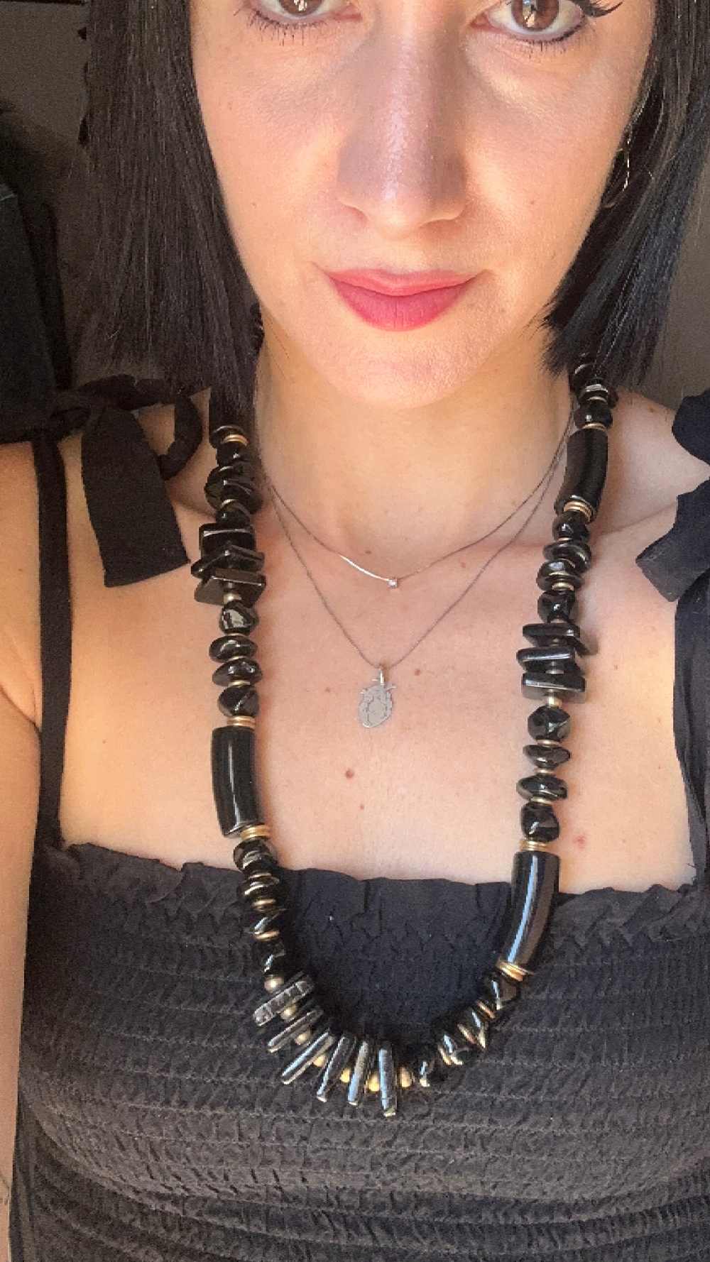 Collana lunga pietre nere