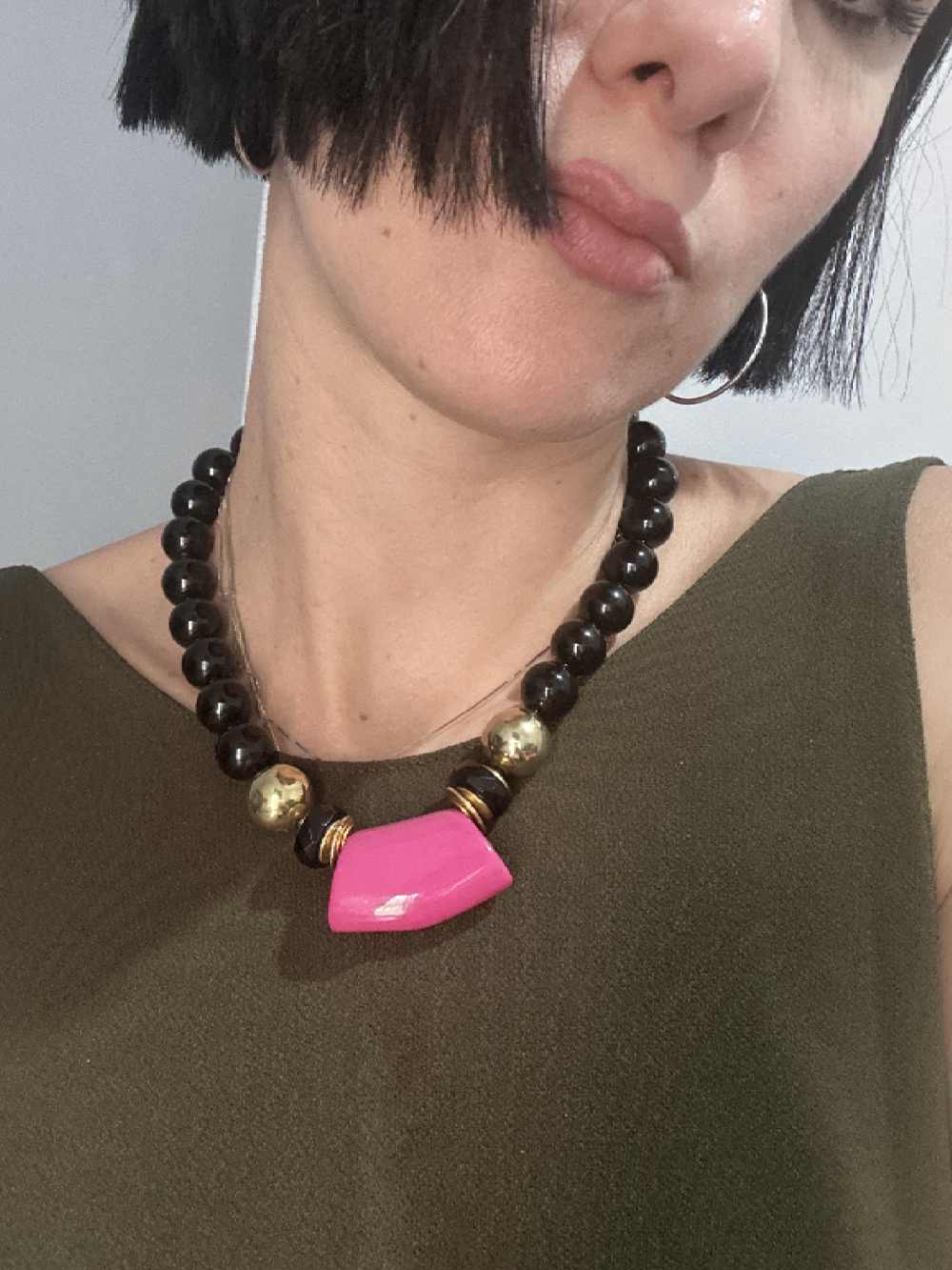 Collana con pietra fucsia