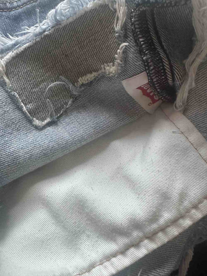 Shorts Levi’s con toppa