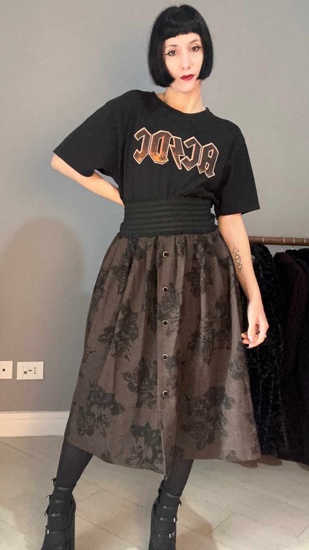 Gonna marrone anni '80