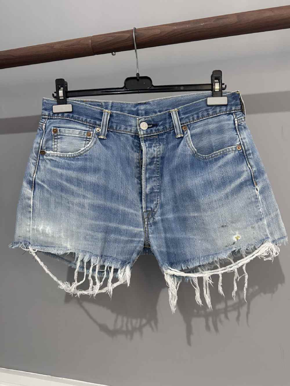 Shorts Levi’s con toppa