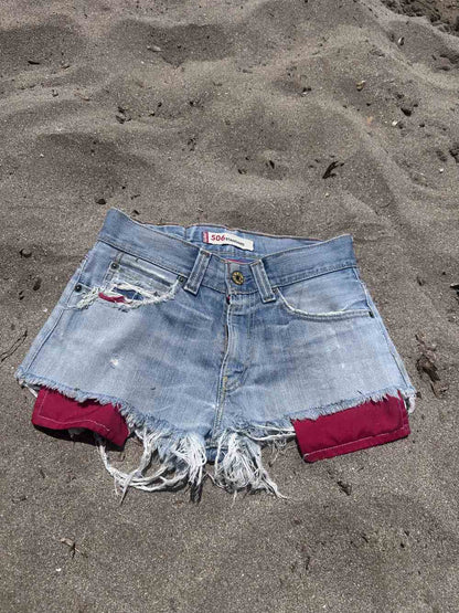 Shorts Levi’s con tasche rosse