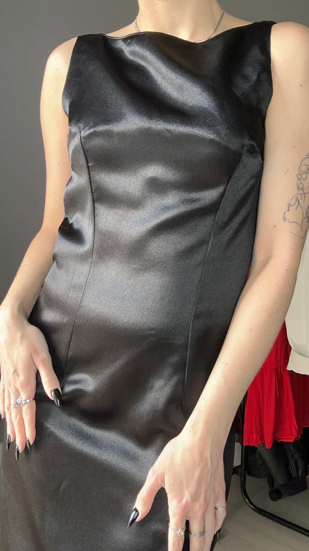 Tubino nero in raso