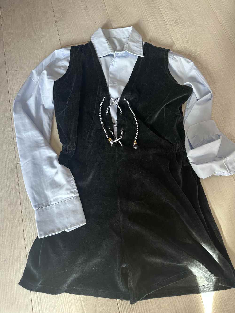 Tuta pantaloncino blu